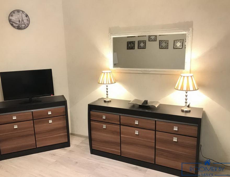 Квартира на сутки в Минске возле метро Кунцевщина гостиная