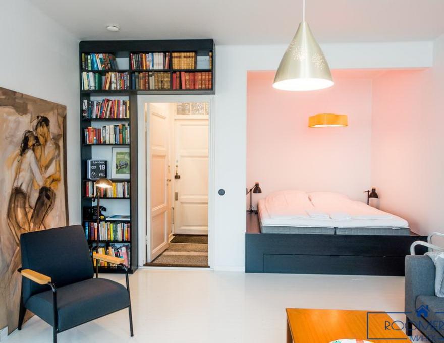 Однокомнатная квартира на сутки в Минске на Притыцкого спальня