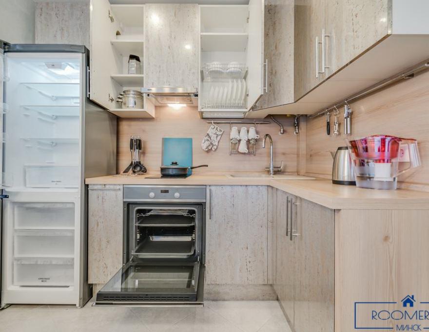 Двухкомнатная квартира на сутки Дзержинского кухня