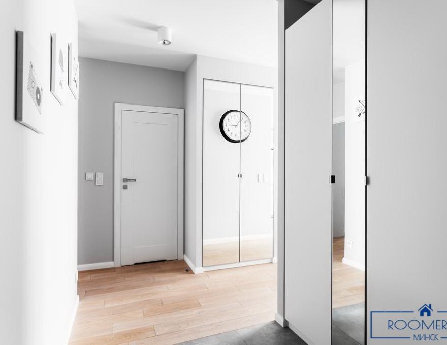 Квартира на сутки в Минске на проспекте Независимости, 75 коридор