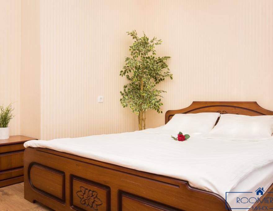 Однокомнатная квартира в Минске на Партизанском проспекте спальня