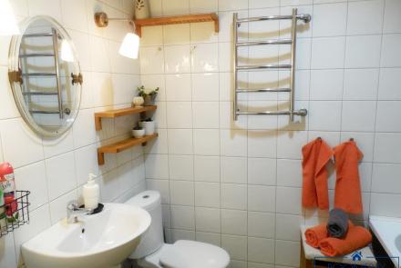 Квартира на сутки в Минске на улице Мельникайте, 12 ванная комната