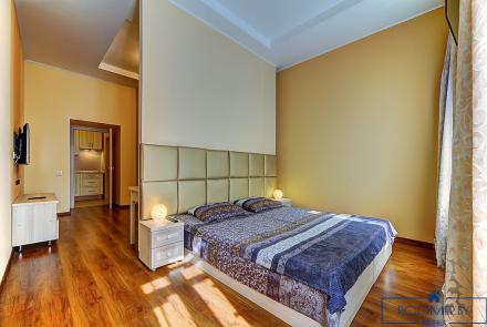 Квартира на сутки в Минске на улице Мельникайте, 5 спальня