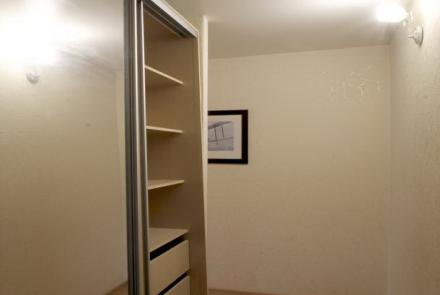 Двухкомнатная квартира на сутки в Минске на Ольшевского коридор