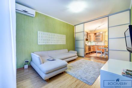 Квартира на сутки в Минске на улице Скрыганова 2 гостиная