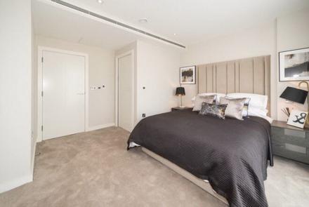 Трехкомнатная квартира на сутки на Киселева, 10 в Минске спальня