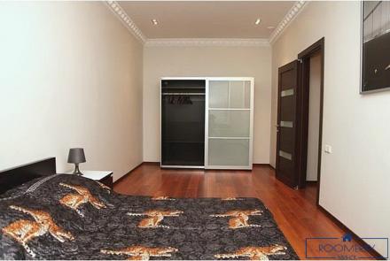 Квартира на сутки в Минске на улице Романовская Слобода, 16 спальня