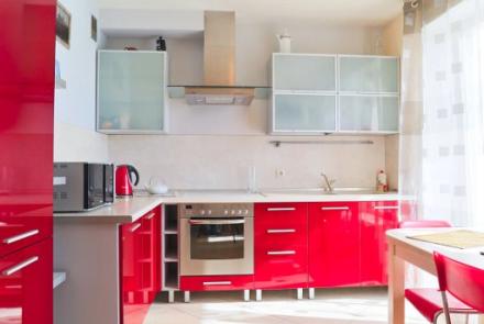 Двухуровневая четырехкомнатная квартира на сутки Сторожевская, 8 кухня