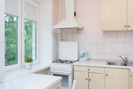 Квартира на сутки в Минске на улице Мельникайте, 16 кухня