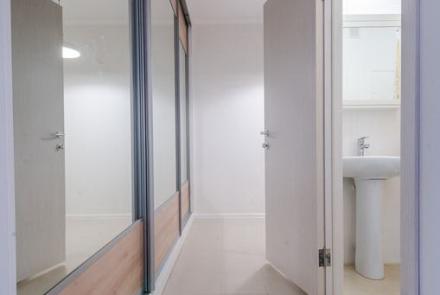 Квартира на сутки в Минске на проспекте Победителей, 43 коридор