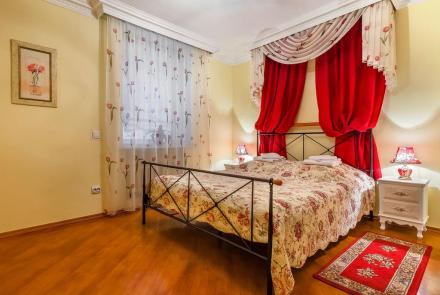 Однокомнатная квартира посуточно в Минске проспект Машерова, 42 спальня