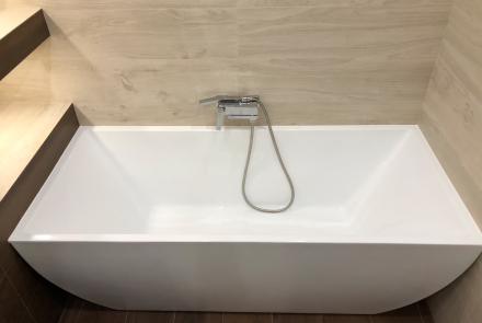 Четырехкомнатная квартира на сутки Минск Сторожевская, 6 ванна