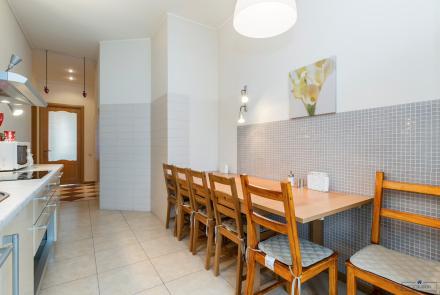 Четырехкомнатная квартира на сутки Минск Сторожевская, 8 кухня