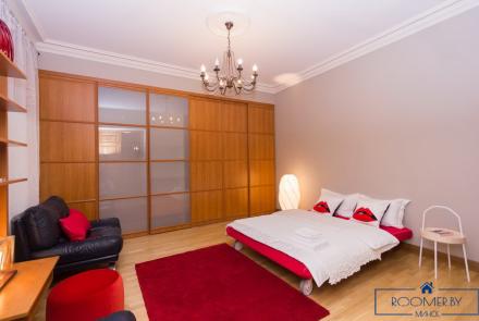 Квартира на сутки в Минске возле метро Площадь Победы спальня