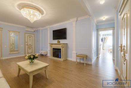 Квартира на сутки в Минске возле метро Немига гостиная