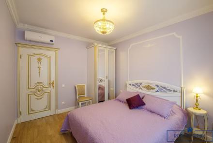 Квартира на сутки в Минске возле метро Немига спальня