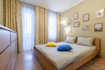 Двухкомнатная квартира на сутки Минск Димитрова спальня