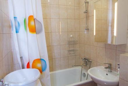 Двухкомнатная квартира на сутки Минск Димитрова ванна