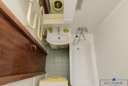 Однокомнатная квартира на сутки Минск Димитрова ванна