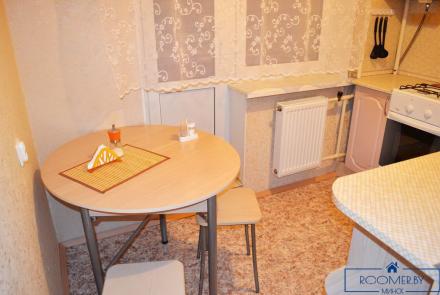 Однокомнатная квартира на сутки Машерова кухня