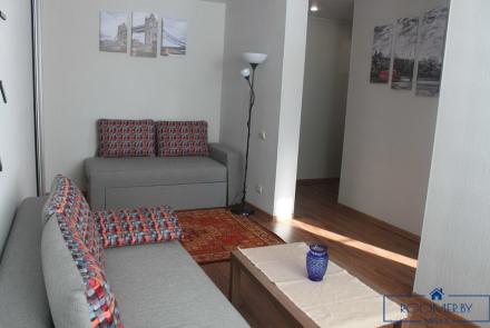 Однокомнатная квартира на сутки Машерова спальня