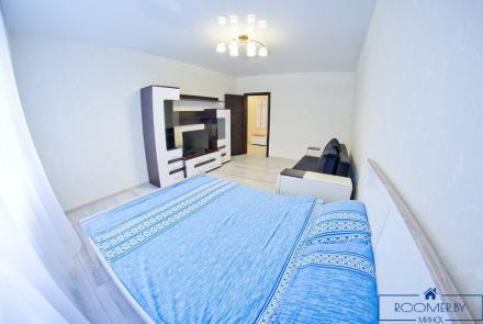 Однокомнатная квартира на сутки Минск Танка спальня