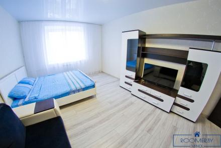 Однокомнатная квартира на сутки Минск Танка спальня