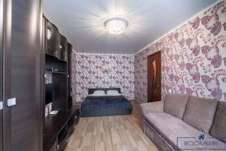 Однокомнатная квартира на сутки Минск Танка спальня