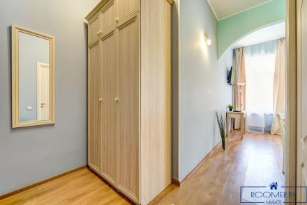 Однокомнатная квартира по адресу Грибоедова, 4 прихожая