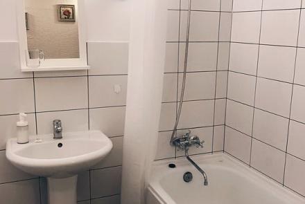 Квартира на сутки в Минске возле метро Молодежная ванна