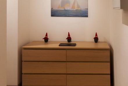 Квартира на сутки в Минске возле метро Молодежная прихожая