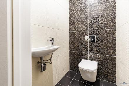 Пятикомнатная квартира на сутки Минск Сторожевская, 6 ванна