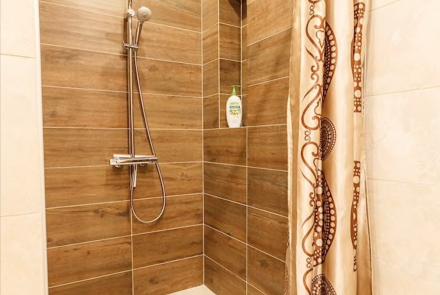 Пятикомнатная квартира на сутки Минск Сторожевская, 6 ванна