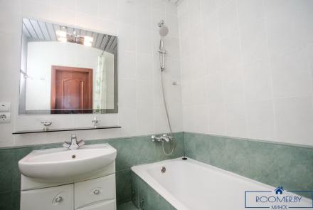 Трехкомнатная квартира на сутки в Минске на проспекте Независимости ванна