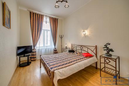 Квартира на сутки в Минске возле метро Немига спальня