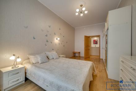 Квартира на сутки в Минске возле метро Немига спальня