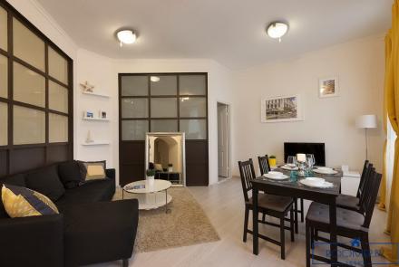 Квартира на сутки в Минске возле метро Немига гостиная