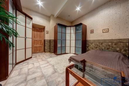 Квартира на сутки в Минске возле метро Купаловская спальня