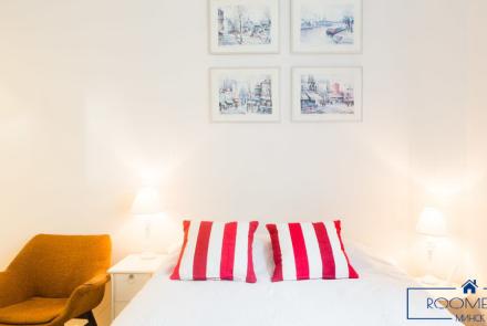 Однокомнатная квартира на сутки в Минске на Притыцкого спальня