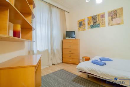 Квартира на сутки в Минске возле метро Спортивная спальня