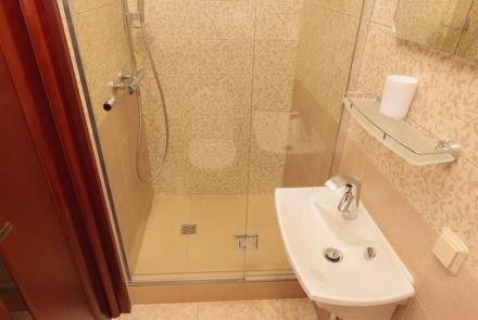 Квартира на сутки в Минске возле метро Спортивная ванна