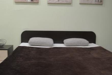 Однокомнатная квартира на сутки в Минске Ольшевского спальня