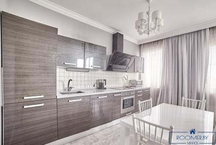 Трехкомнатная квартира на сутки Минск Полоцкой кухня