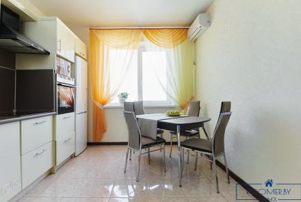 Двухкомнатная квартира в Минске на сутки Энгельса кухня