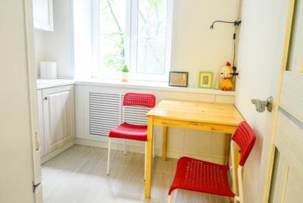 Двухкомнатная квартира на сутки Минск Свердлова кухня