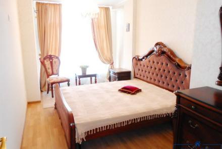 Однокомнатная квартира на сутки в Минске Энгельса спальня