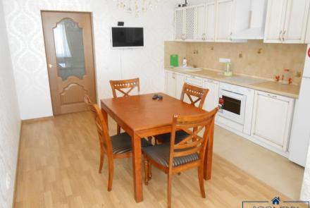 Однокомнатная квартира на сутки в Минске Энгельса кухня