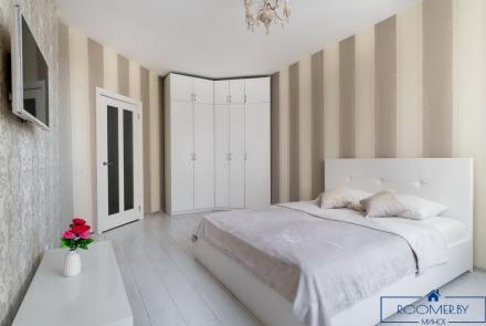 Квартира на сутки в Минске возле метро Купаловская спальня