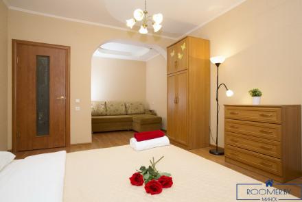 Однокомнатная квартира в Минске на Красноармейской спальня