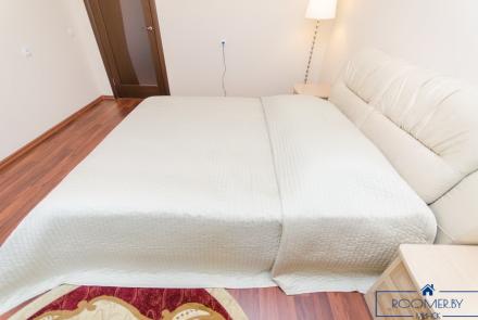 Однокомнатная квартира в Минске на Красноармейской спальня